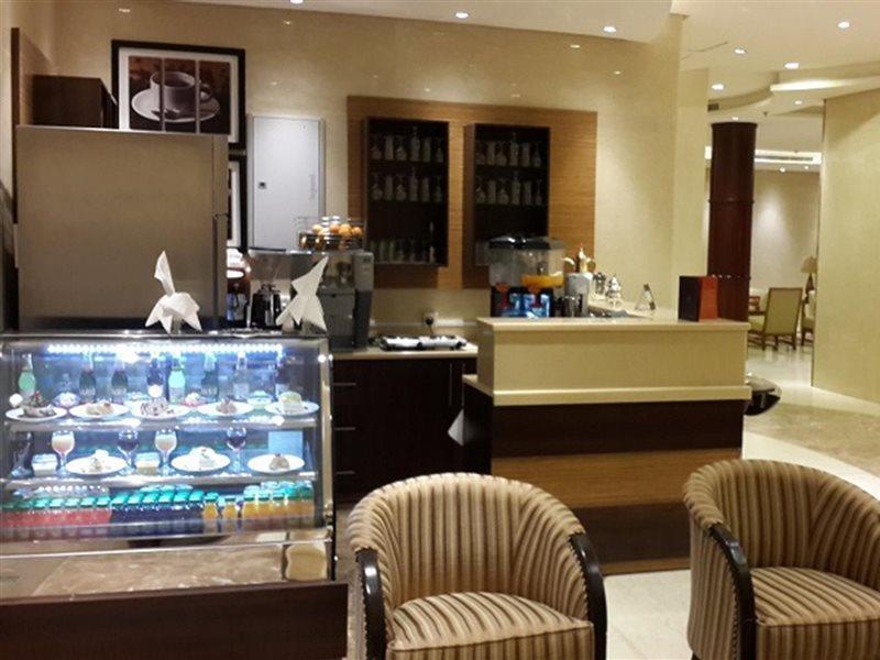 Drnef Hotel Мека Екстериор снимка